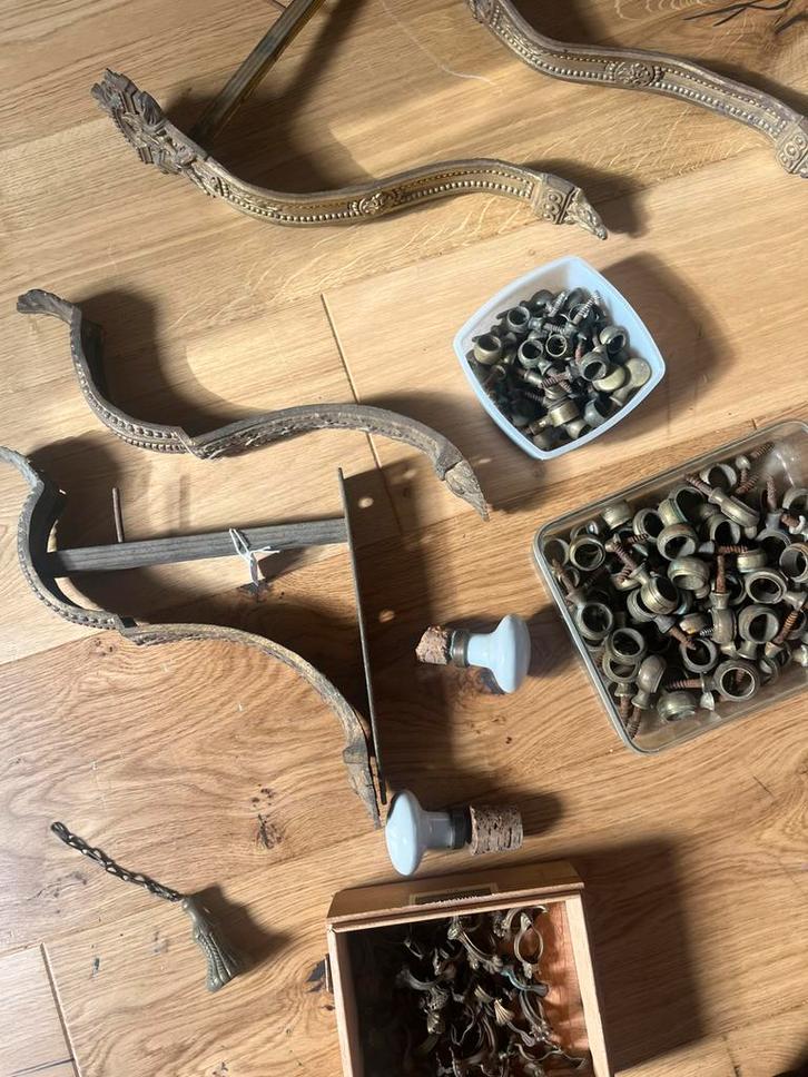 antieke onderdelen (traploper, gordijnhaken en meer), Antiek en Kunst, Antiek | Overige Antiek, Ophalen