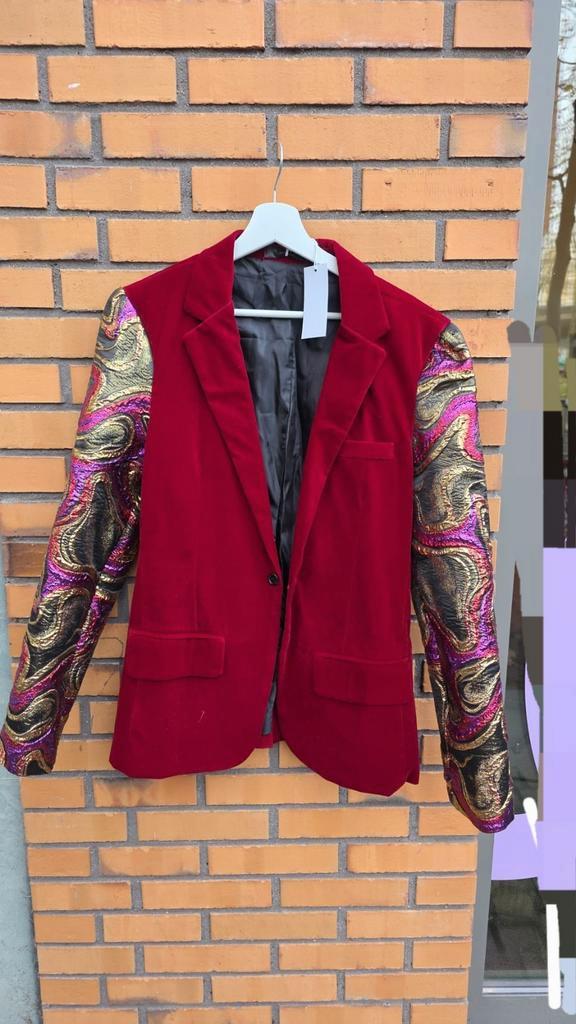 Nieuw upcycled blazer donkerrood fluweel maat S, Kleding | Dames, Jasjes, Kostuums en Pakken, Nieuw, Jasje, Maat 36 (S), Rood