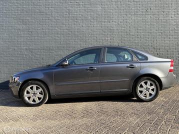 Volvo S40 2.4 Aut. Momentum - 1e eig. - Volvo dealer ond. beschikbaar voor biedingen