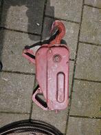 Takel 2 Ton en trekken, Doe-het-zelf en Verbouw, Lieren en Takels, Gebruikt, Ophalen of Verzenden, Handmatig, X