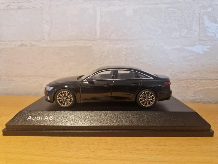 Audi A6 Sedan (1:43), Hobby en Vrije tijd, Modelauto's | 1:43, Zo goed als nieuw, Auto, MiniChamps, Ophalen of Verzenden