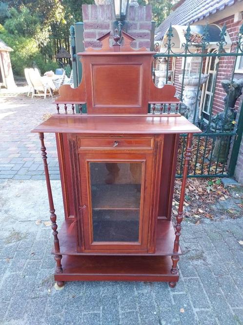 19e Eeuwse mahonie vitrinekast., Antiek en Kunst, Curiosa en Brocante, Ophalen