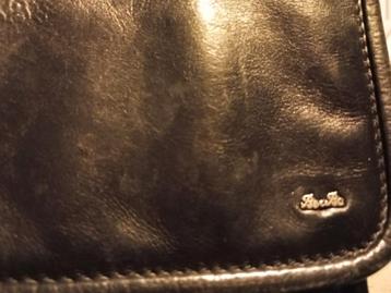 Berba leren handtasje beschikbaar voor biedingen