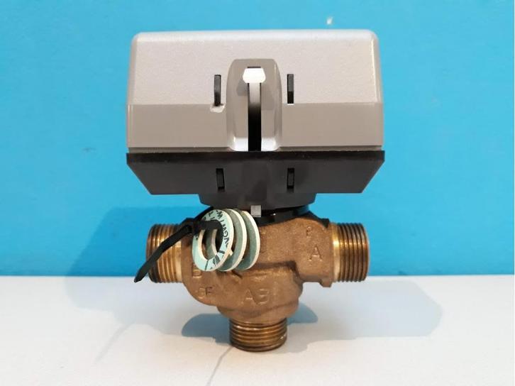 Driewegklep Vaillant Solide VHR 18-22 24-28 VC8010 (2019), Doe-het-zelf en Verbouw, Verwarming en Radiatoren, Gebruikt, Cv-ketel of Combi-ketel