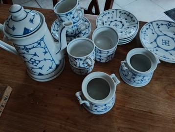 Jäger print kopjes, koffiepot, potjes, bordjes beschikbaar voor biedingen