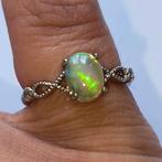 Ring met natuurlijke opaal, Nieuw, Ophalen of Verzenden, Dame