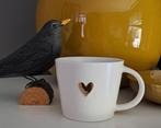 🐦‍⬛ Vier leuke koffiemokjes met een goud hartje, Huis en Inrichting, Keuken | Servies, Ophalen of Verzenden, Nieuw, Overige stijlen