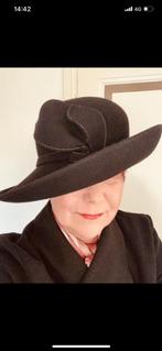 Zwarte sjieke hoed- handmade, Kleding | Dames, Hoeden en Petten, 55 cm (S, 6⅞ inch) of minder, Ophalen of Verzenden, Hoed, Zo goed als nieuw
