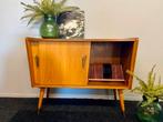 Midcentury design platenkastje jaren 50/60 retro sideboard, Huis en Inrichting, Kasten | Televisiemeubels, Ophalen, 50 tot 100 cm