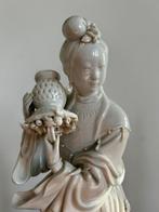 Prachtig gedetailleerd Blanc de chine beeld van Quận Yin, Ophalen of Verzenden, Nieuw