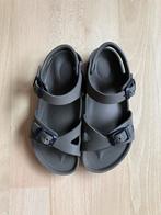 Birkenstock legergroene rubberen sandalen mt 29, Gebruikt, Jongen of Meisje, Schoenen, Ophalen of Verzenden