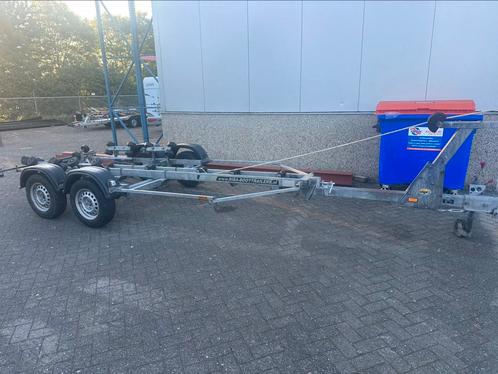 Riba dubbelasser boottrailer, Watersport en Boten, Boottrailers, Zo goed als nieuw, Minder dan 1500 kg, Minder dan 6 meter, Ophalen