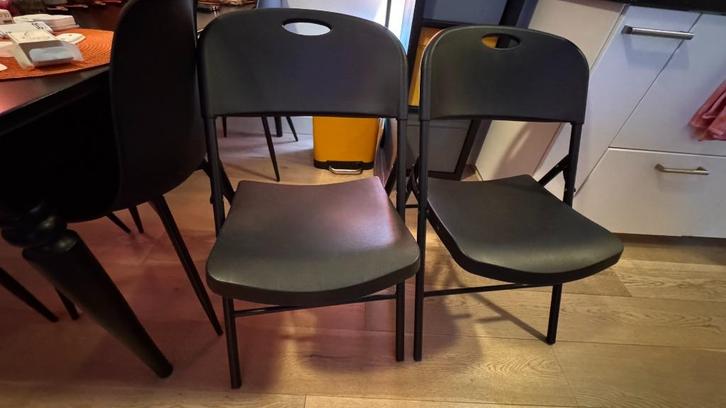 Set van 2 Amazon Basics Klapstoelen – Zwart – Goede Staat, Huis en Inrichting, Stoelen, Gebruikt, Twee, Kunststof, Metaal, Zwart