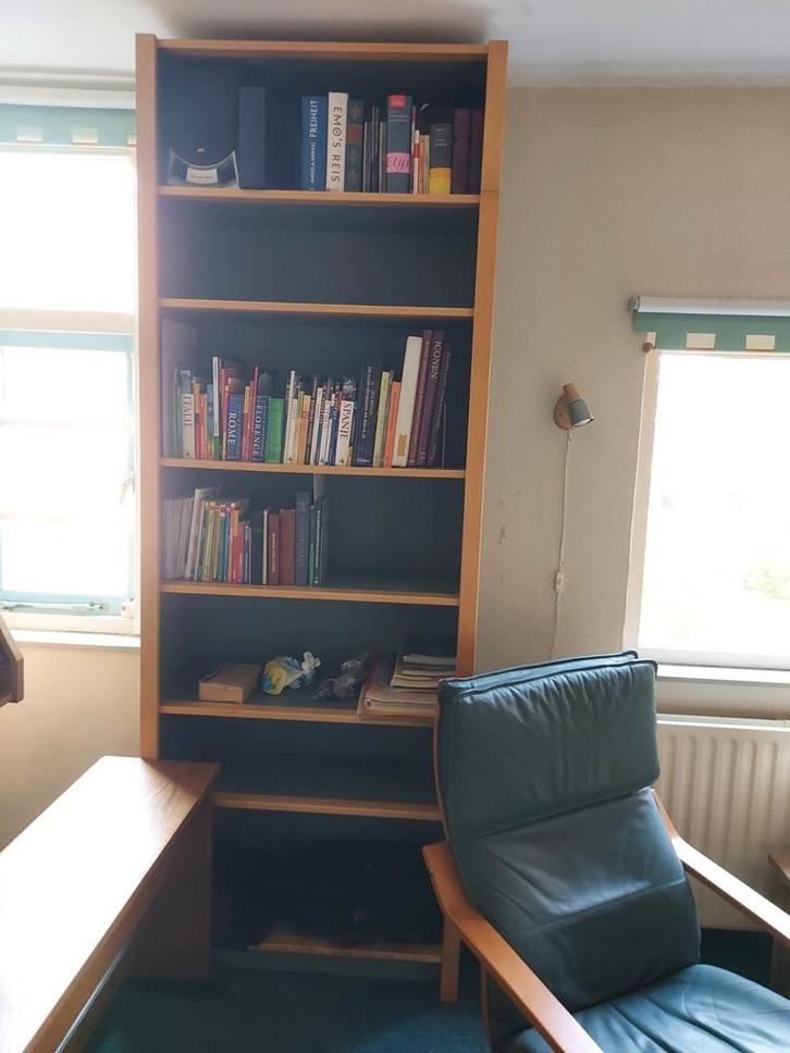 3 Ikea boekenkasten te koop. Los te verkrijgen, Huis en Inrichting, Kasten | Boekenkasten, Zo goed als nieuw, 50 tot 100 cm, 200 cm of meer