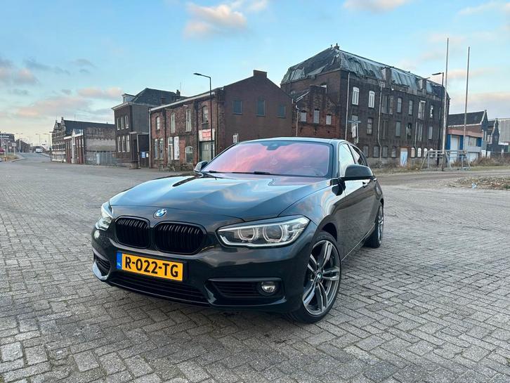 BMW 1-Serie 120i 184pk Aut 2018 Zwart, Auto's, BMW, Particulier, 1-Serie, ABS, Airbags, Airconditioning, Alarm, Bluetooth, Bochtverlichting