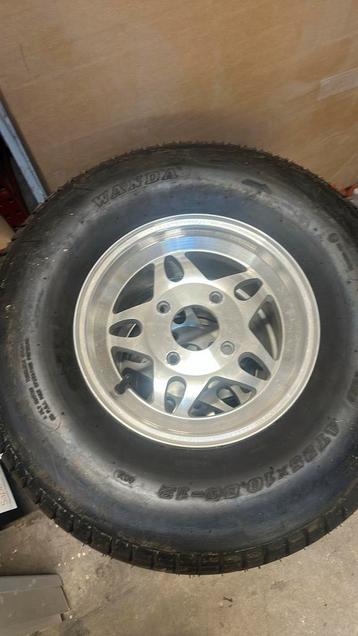 Quad velgen plus band. beschikbaar voor biedingen