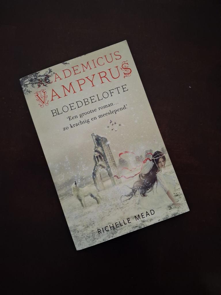 Richelle Mead - bloedbelofte, Boeken, Ophalen of Verzenden, Zo goed als nieuw