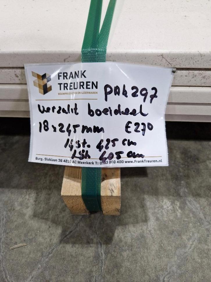 Pak 297 B-keus Werzalit 18x245mm boeiboord, Doe-het-zelf en Verbouw, Platen en Panelen, Nieuw, Overige materialen, Minder dan 20 mm