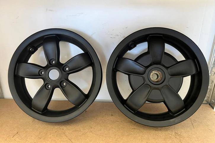 Piaggio Vespa Primavera velgen Mat Zwart NIEUW GECOAT, Motoren, Accessoires | Overige, Zo goed als nieuw, Ophalen of Verzenden