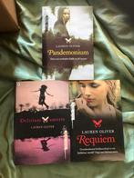 Deleri , requiem en pandemonium trilogie, Ophalen of Verzenden, Zo goed als nieuw