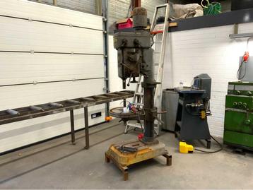 Moes Imperator Kolomboormachine beschikbaar voor biedingen