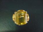 14 krt. gouden grove ring met geel achtige steen maar 20+, Gebruikt, 20 of groter, Verzenden, Geel