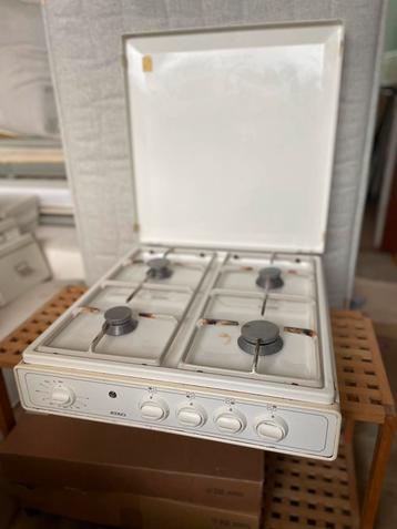 Vierpits gaskooktoestel – Atag – compleet met gasslang beschikbaar voor biedingen