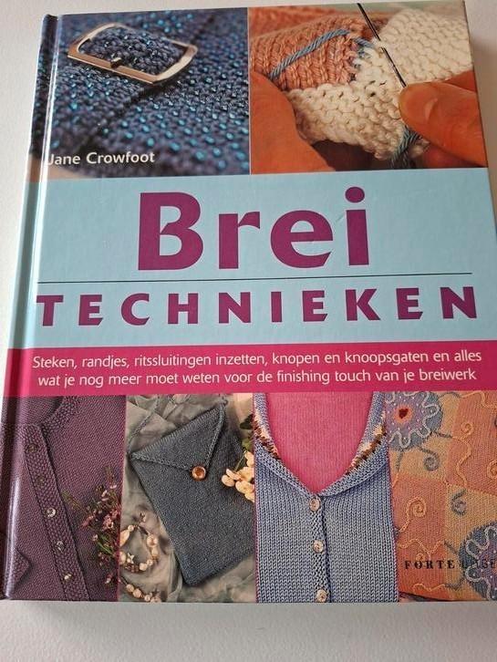 J. Crowfoot - Breitechnieken, Hobby en Vrije tijd, Breien en Haken, Zo goed als nieuw, Breien, Patroon of Boek, Ophalen of Verzenden
