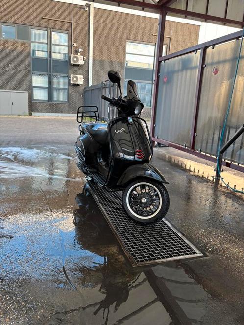 Vespa sprint 4takt 2016, Fietsen en Brommers, Scooters | Vespa, Gebruikt, Overige modellen, Maximaal 45 km/u, Benzine, Ophalen of Verzenden