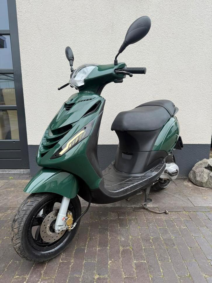 ⭐️Piaggio Zip 2-Takt 50cc SP-Line – Alpha Green  – 9084 km⭐️, Fietsen en Brommers, Scooters | Piaggio, Zo goed als nieuw, Zip