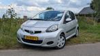 Toyota Aygo 1.0 12V Vvt-i 5DRS 2010 Grijs, Stof, 4 stoelen, 68 pk, Handgeschakeld