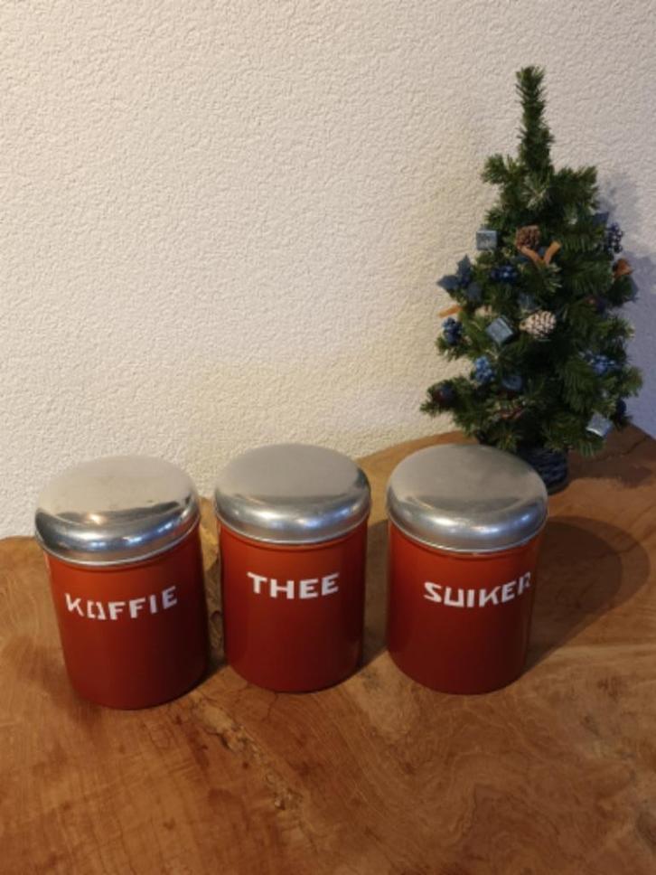 Retro Voorraadblikken – KOFFIE, THEE & SUIKER emaille, Antiek en Kunst, Antiek | Emaille, Ophalen of Verzenden