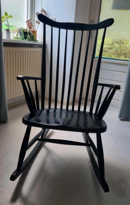Vintage schommelstoel hout, Huis en Inrichting, Stoelen, Gebruikt, Eén, Hout, Zwart, Ophalen