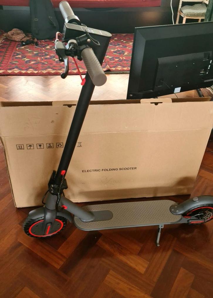 Elektrische step (bijna uitverkocht), Fietsen en Brommers, Steps, Nieuw, Ophalen of Verzenden