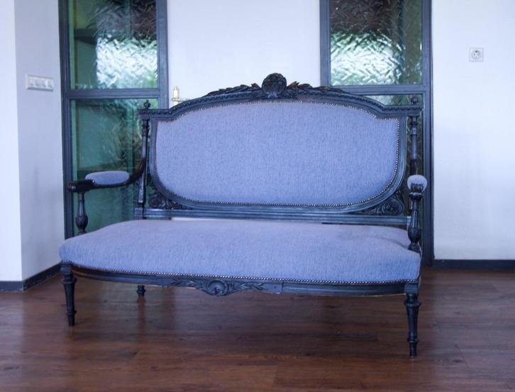 Decoratief antiek bankje, Antiek en Kunst, Antiek | Meubels | Stoelen en Banken, Ophalen