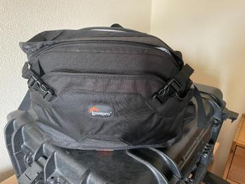 lowepro 200AW Cameratas beschikbaar voor biedingen