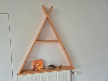 Wandplank tipi beschikbaar voor biedingen