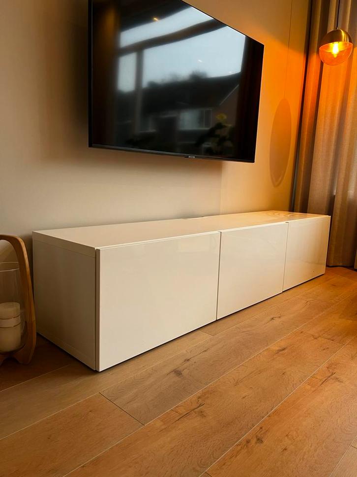 IKEA Besta TV Meubel Wit Hoogglans, Huis en Inrichting, Kasten | Televisiemeubels, Gebruikt, Minder dan 100 cm, 150 tot 200 cm