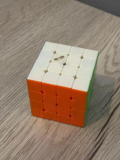 Qiyi Wuque 4x4 Rubiks Kubus Speecube inclusief doos, Hobby en Vrije tijd, Denksport en Puzzels, Zo goed als nieuw, Rubik's of 3D-puzzel
