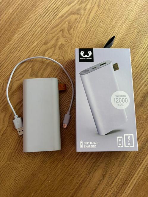 Fresh 'n Rebel 00214932, Telecommunicatie, Powerbanks, Zo goed als nieuw, Ophalen of Verzenden
