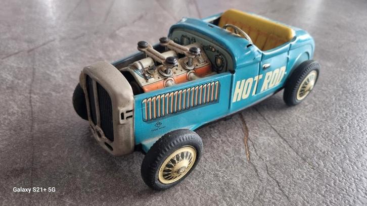 FORD HOT ROD CENTURY JALOPY RACE CAR TIN FRICTION TOY T.N. J, Hobby en Vrije tijd, Modelauto's | Overige schalen, Zo goed als nieuw