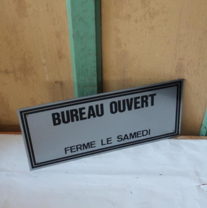 Bord met tekst ' Bureau ouvert ' Frankrijk 40 x 17 cm, Huis en Inrichting, Woonaccessoires | Tekstborden en Spreuken, Gebruikt