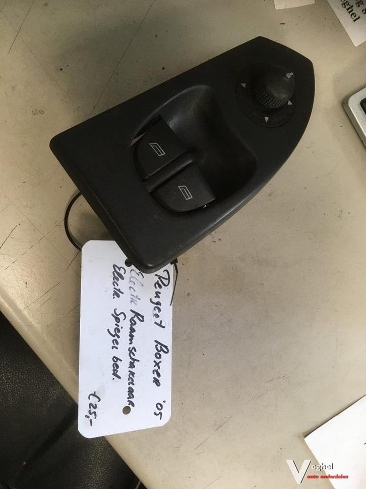 Peugeot boxer 2005 electr raamschakelaar Linksvoor met spieg, Auto-onderdelen, Dashboard en Schakelaars, Gebruikt, Ophalen of Verzenden