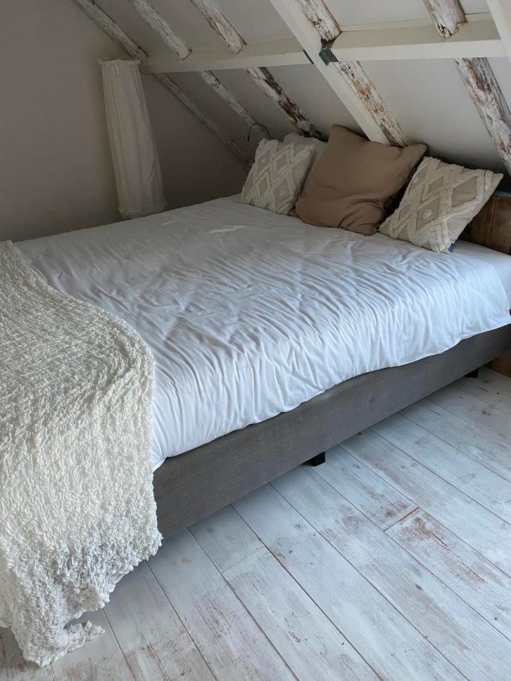 Boxspring van Morpheus _ 2 x 90cm x 210cm, Huis en Inrichting, Slaapkamer | Boxsprings, Zo goed als nieuw, 180 cm, 210 cm, Tweepersoons
