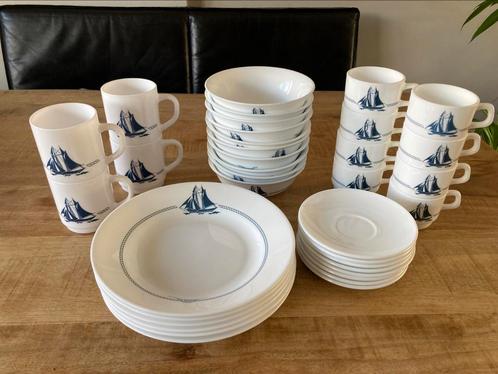 Arcoroc / Arcopal France Wit opaal scheeps servies, Watersport en Boten, Accessoires en Onderhoud, Zo goed als nieuw, Ophalen