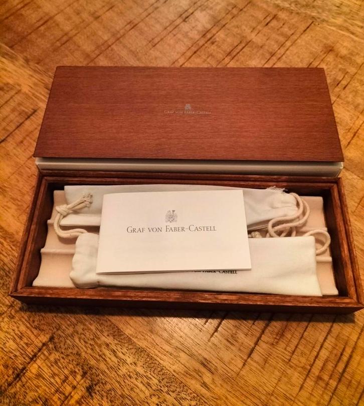 Graf von Faber-Castell Pocket Edition, Verzamelen, Pennenverzamelingen, Pennenset, Mont Blanc, Met doosje, Met reclame, Ophalen of Verzenden