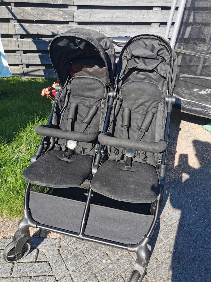 Nog een zeer nette hauck duobuggy., Kinderen en Baby's, Tweelingen en Meerlingen, Gebruikt, Kinderwagen of Buggy, Ophalen