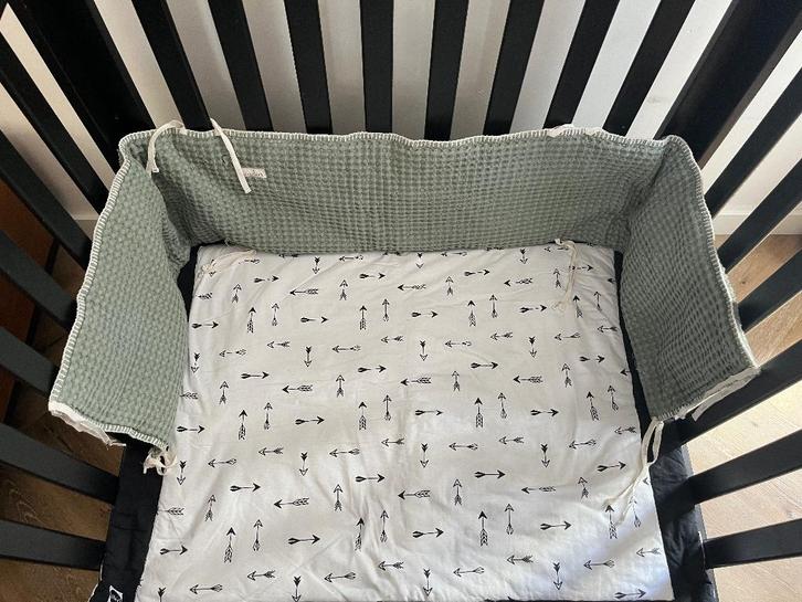 Boxbumper Koeka shadow green, Kinderen en Baby's, Boxen, Zo goed als nieuw, Rechthoekig, Ophalen of Verzenden