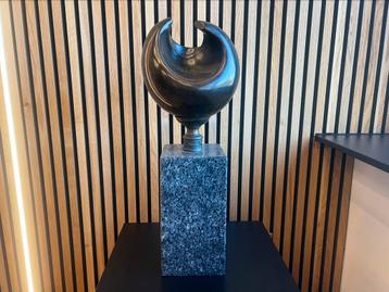 Henry Moore bronzen beeld sculptuur beschikbaar voor biedingen