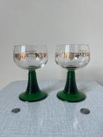 Set van 2 vintage glazen,11,5x6,5cm. Goud groen moezel wijn, Verzamelen, Glas en Borrelglaasjes, Verzenden, Gebruikt, Overige typen